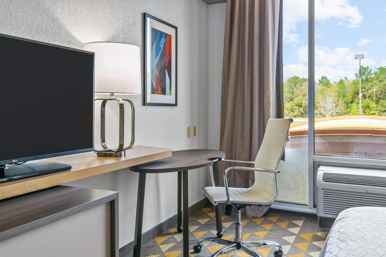 Holiday Inn Express Hotel & Suites Lucedale By Ihg Bagian luar foto
