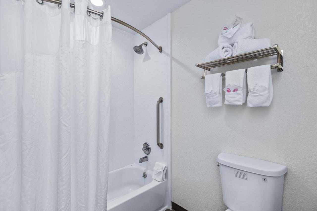 Holiday Inn Express Hotel & Suites Lucedale By Ihg Bagian luar foto