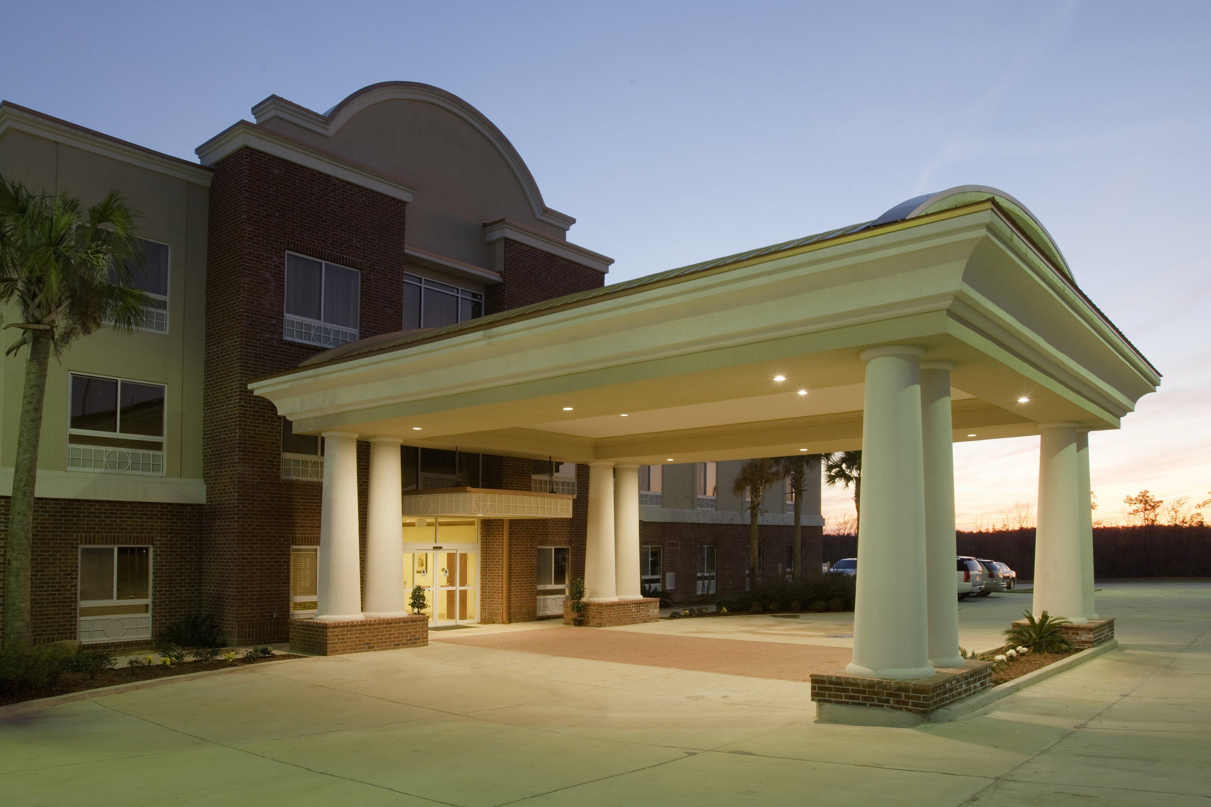 Holiday Inn Express Hotel & Suites Lucedale By Ihg Bagian luar foto